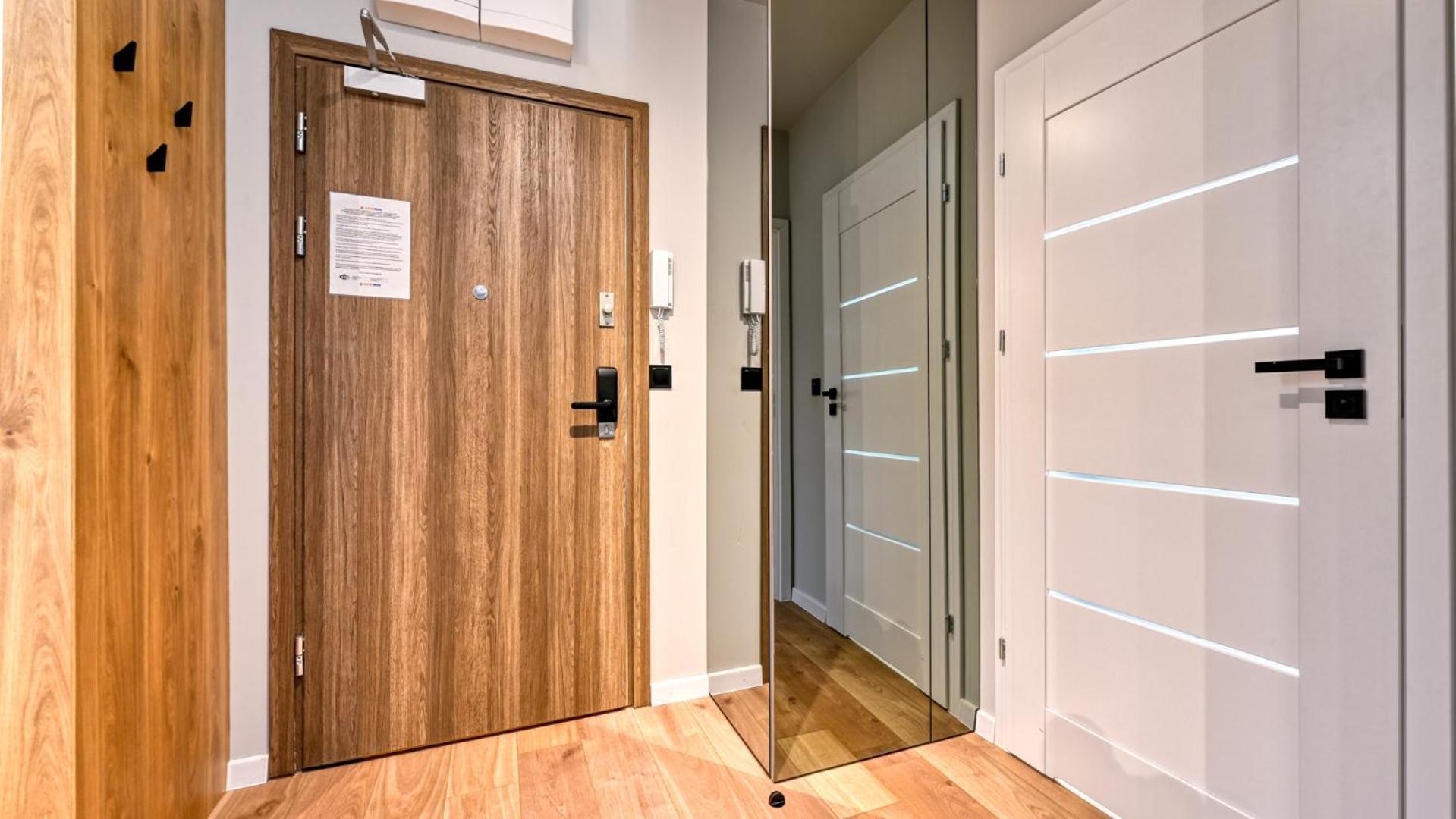 Apartamenty Z Basenem I Saunami Stone Hill Resort II Vip Centrum By Royal Aparts Szklarska Poręba Eksteriør billede